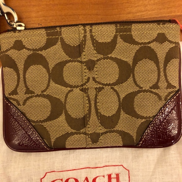 Coach Wristlet - Picture 3 of 4